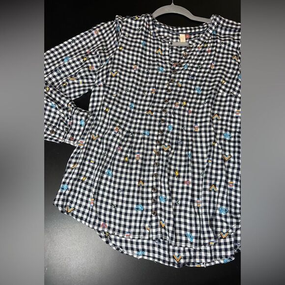 Anthropologie Pilcro Embroidered Desingns Gingham Buttondown Size Small EUC - Picture 3 of 8